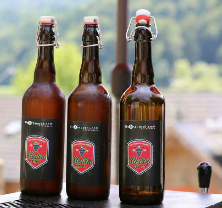 Das STEIRA VESPA BIER… gebraut von der Brauerei Leutschach Vespa Club Das STEIRA VESPA BIER… gebraut von der Brauerei Leutschach Vespa Club